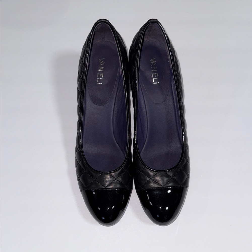 VANELI Black Quilted Heels